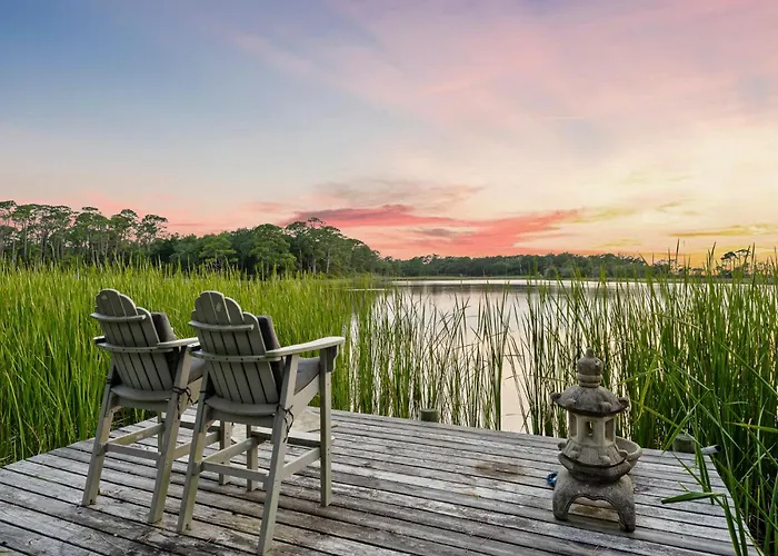 Sunset Bayou - Morgan Waterfront Retreat